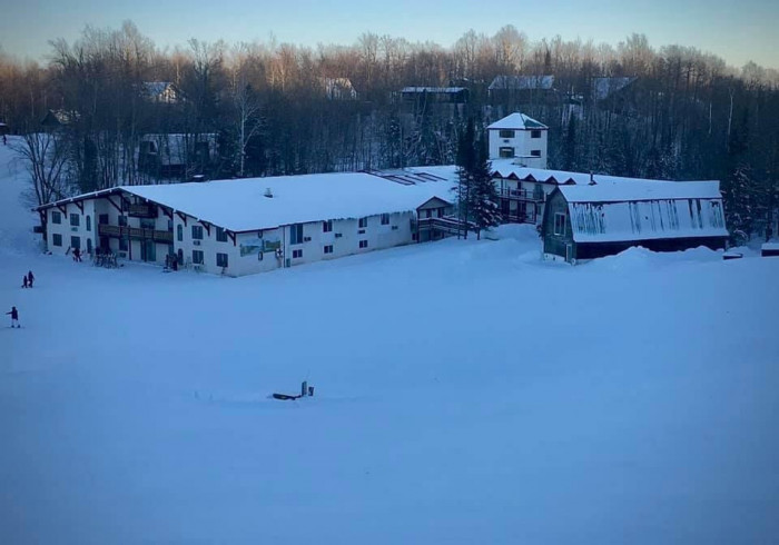 whitecap mountain lodge