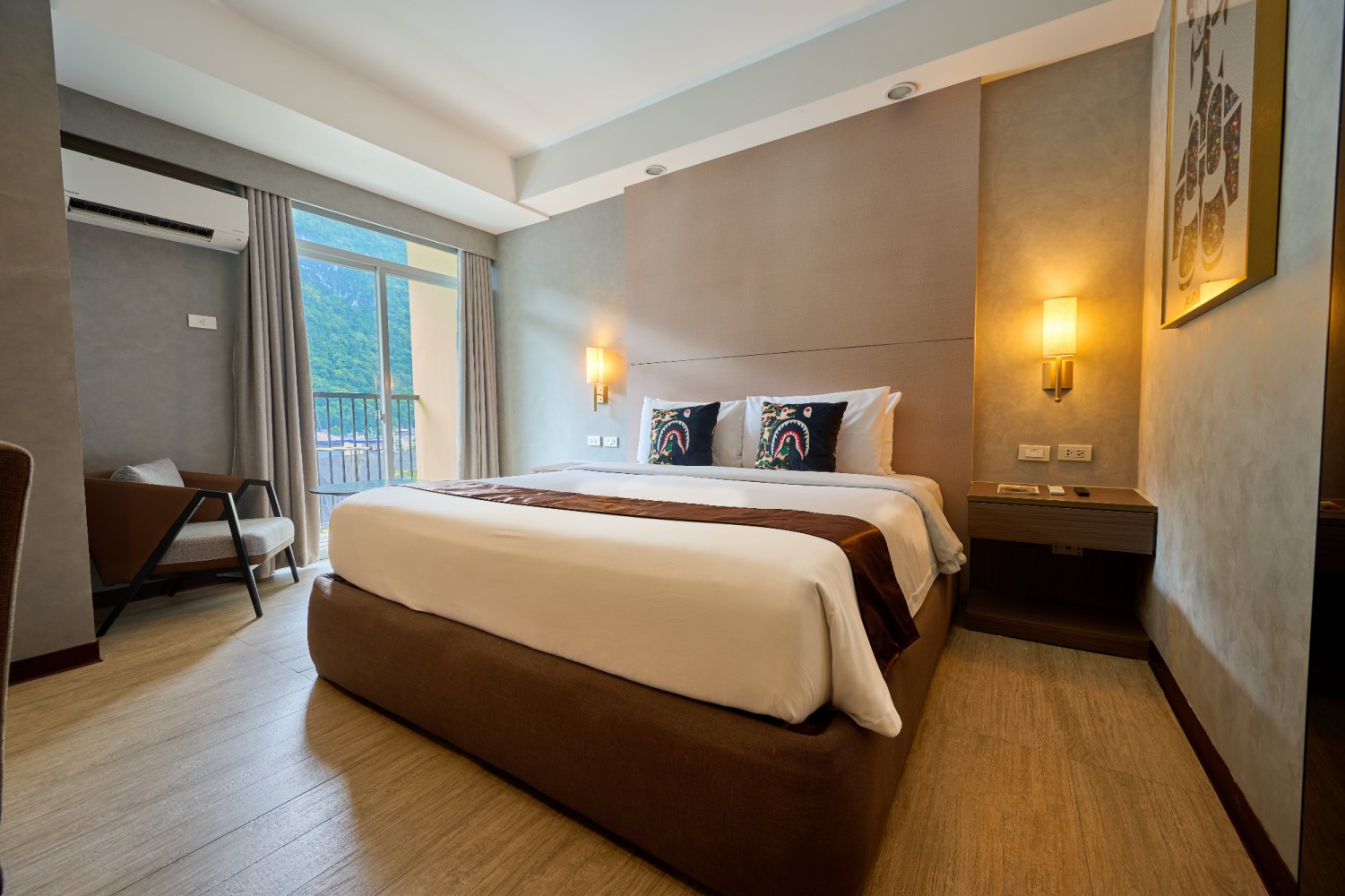 Deluxe King with Mountain View at S Resort El Nido